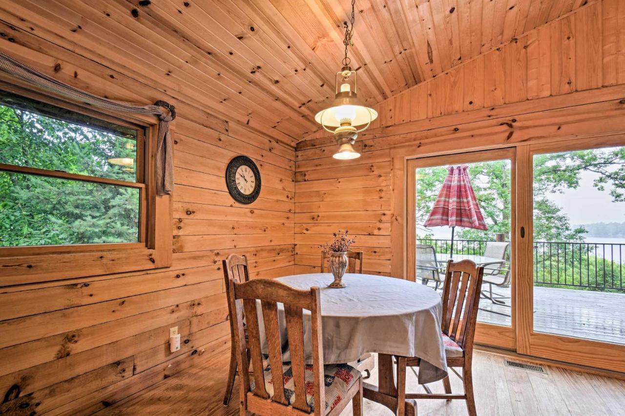 Cozy Amish Country Cabin On Shipshewana Lake! Buitenkant foto