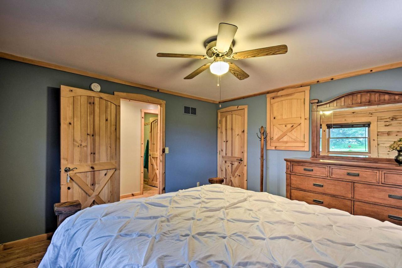 Cozy Amish Country Cabin On Shipshewana Lake! Buitenkant foto